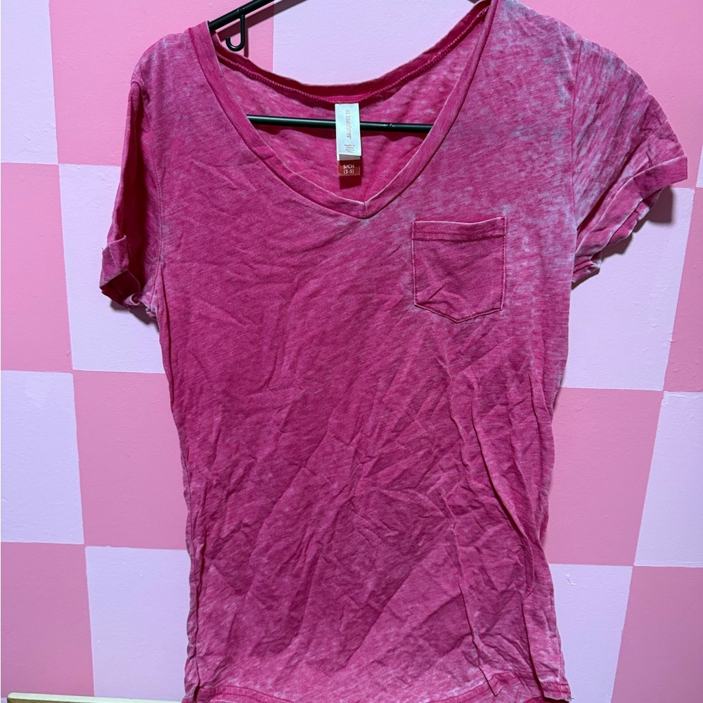 No Boundaries Fuchsia V-Neck Tee